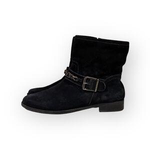 Vionic Women’s Black Suede Ankle Boots Chain Buckles Size 8.5​